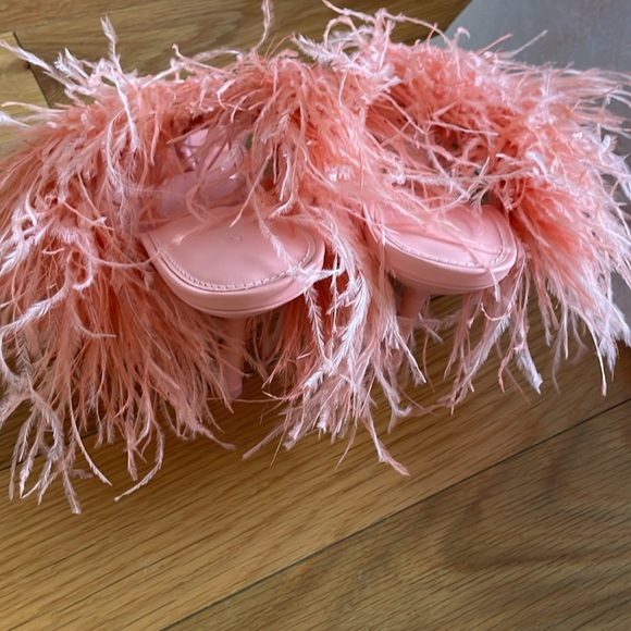 CULT GAIA Shannon feathered mules with stiletto heel is size 6/36 EU - Picture 4 of 10